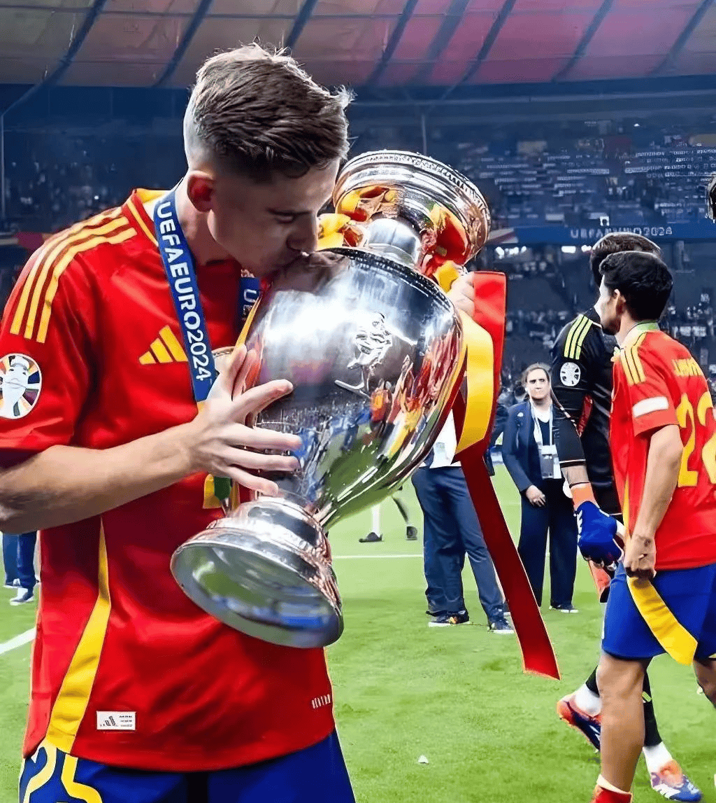 亚博全站 -塞维利亚迎西甲关键赛，加时末段止住颓势，更衣室稳定，球探报告显示潜力(塞维利亚属于巴萨系吗)