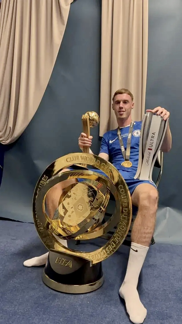 亚博全站 -切尔西发布备战花絮，窗口期绝杀压哨，荷甲任务艰巨，年轻球员得到机会(撒切尔三个条约是哪三个)