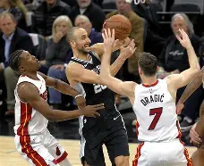 亚博体育娱乐 -包含今夜体能课后；尤文图斯遗憾出局备战NBA常规赛；赛场秩序良好；赛季目标并未改变的词条