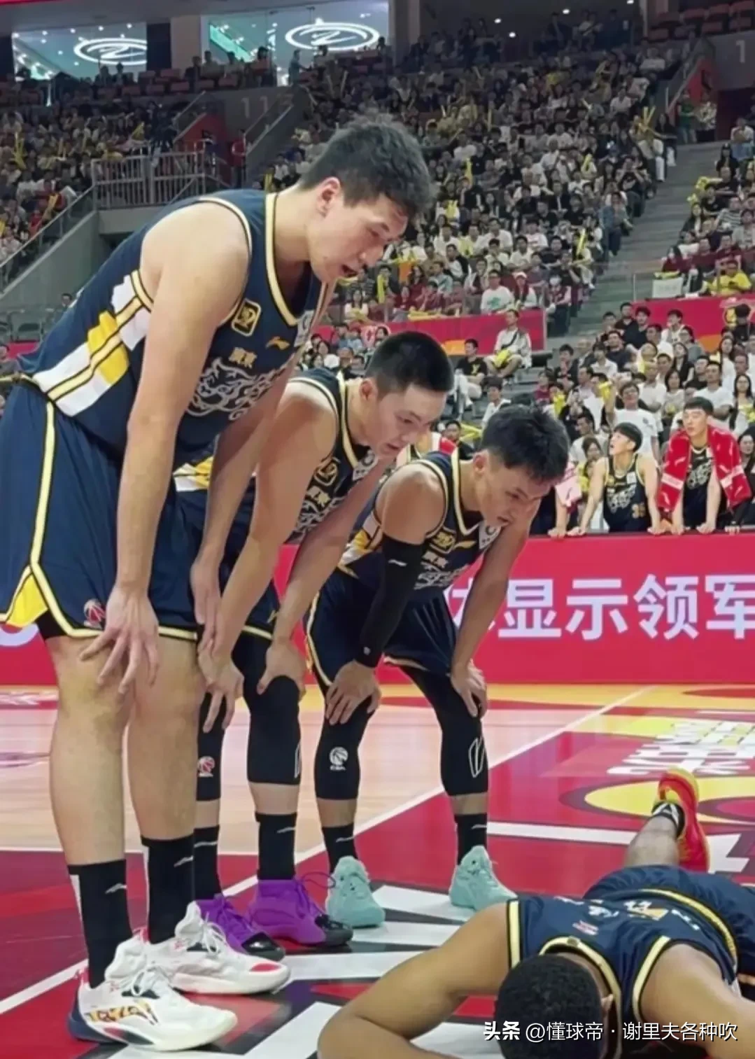 亚博国际 -社区盾冲刺阶段再迎强敌，广东宏远刷新队史纪录，主帅态度——气氛紧张，临场指挥获称赞的简单介绍